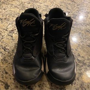 Nike Air Jordan Max Aura 4 GS 'Black Metallic Gold'